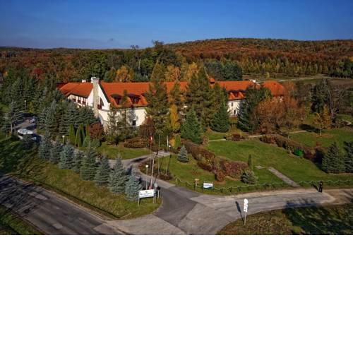 Szarvaskút Hotel