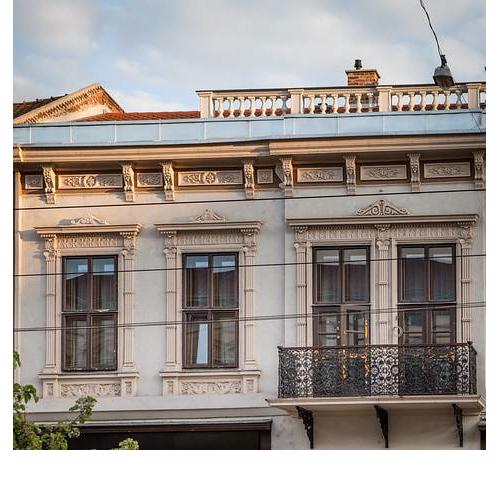 Szechenyi Luxury Apartment