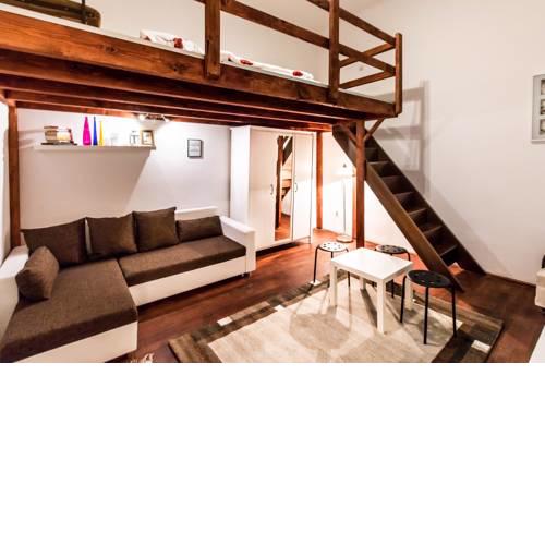 Szimpla Garden Apartment