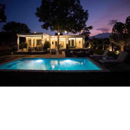 T Villa