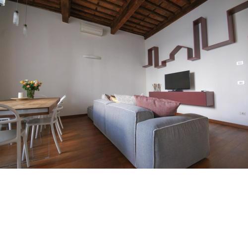 Tabacchi Luxury apartment in Lucca historical center near toll Parking