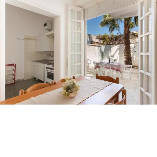 Tabu' Apartments by BarbarHouse