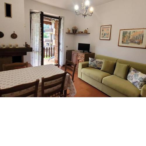 Taceno Lake - apartment with breathtaking mountain views near Como lake