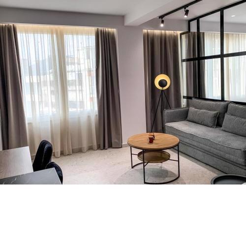 Tailor Suite 1