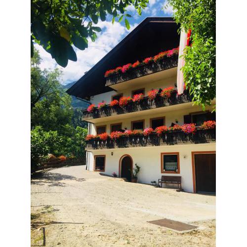 Tannerhof Bed & Breakfast