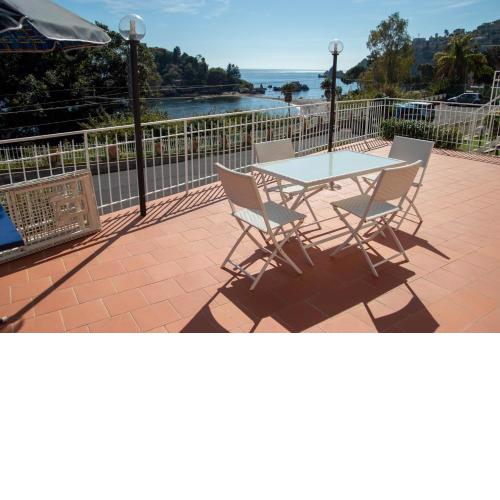 Taormina Isola bella suite