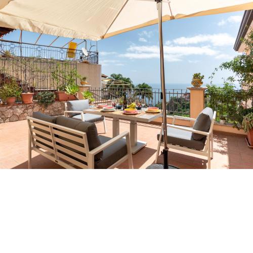 Taormina Panoramic Apartment