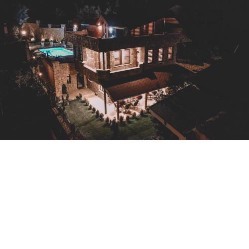Taş villa