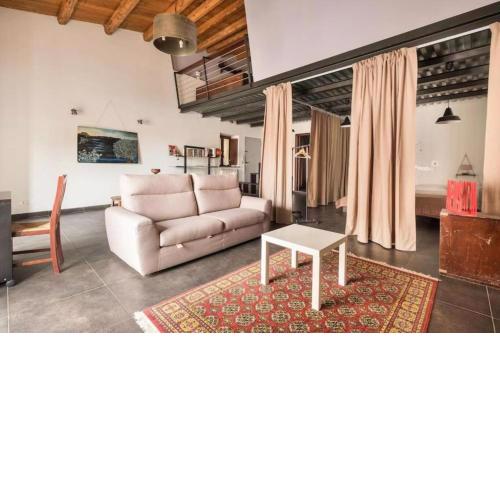 Tavola tonda apartament