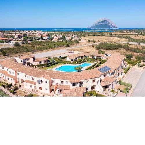 Tavolara Paradise - Sea View - Swimming Pool - WiFi