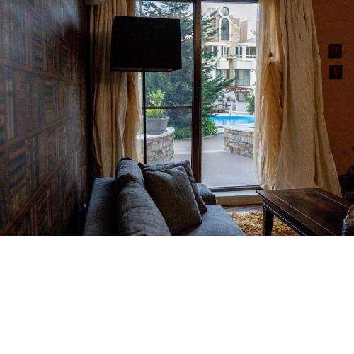 Tenerra Lux Apartment