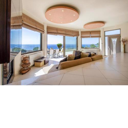 Terra Kalierou Villa