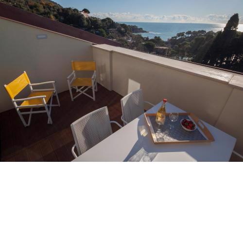 Terrazza Blue Line