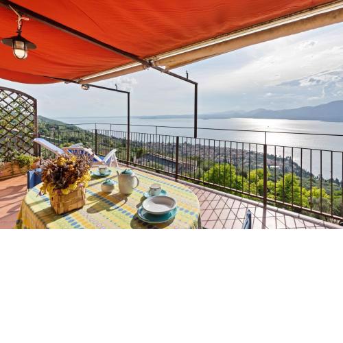 Terrazza Torri del Benaco