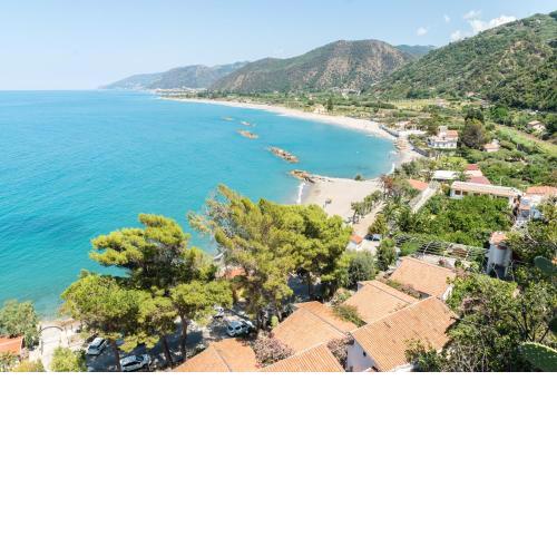Testa di Monaco Natural Beach