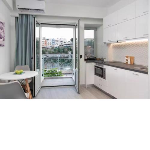THALIA LAKE VIEW APARTMENT