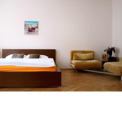 Thamova’s place