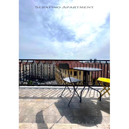 The 6th floor flat with balcony - south centre M3