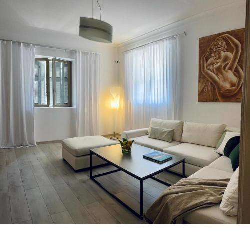 The Acropolis Cave Apartment