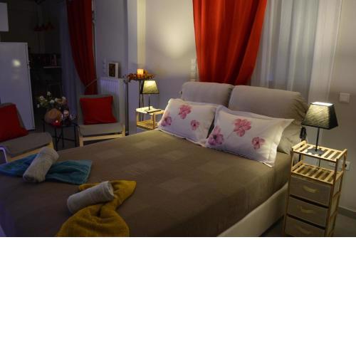 The Athenian Penthouse Studio