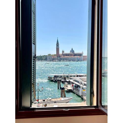 The B Collection - Riva Schiavoni - Bacino San Marco View