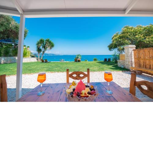 The Beach House Kaminaki