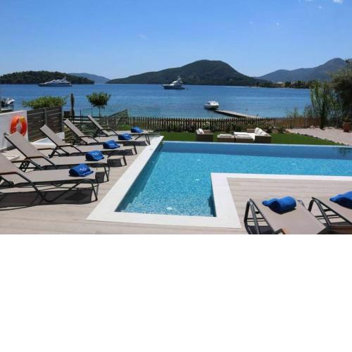 The Beach Villa, Perigiali - LUXURY BEACHFRONT
