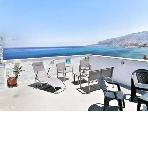 The Blue Coast House momenti sospesi di poesia....