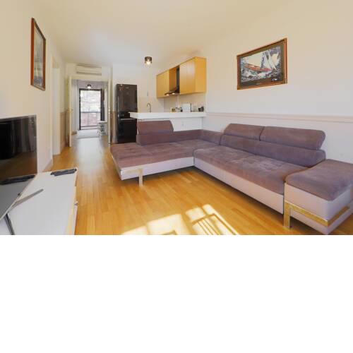 The Bluedeck Apartman