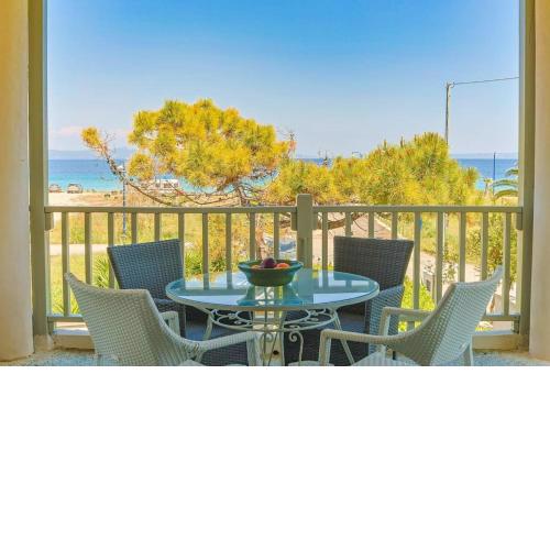 The bright house by the sea
