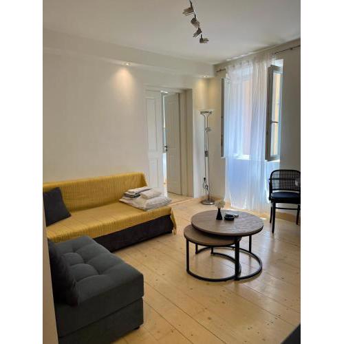 THE CENTRIC Apt by LOC HOSPITALITY