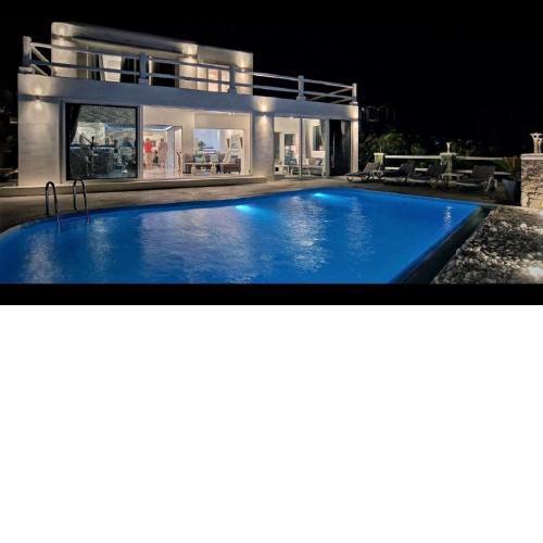 The Cosmopolitan Villa