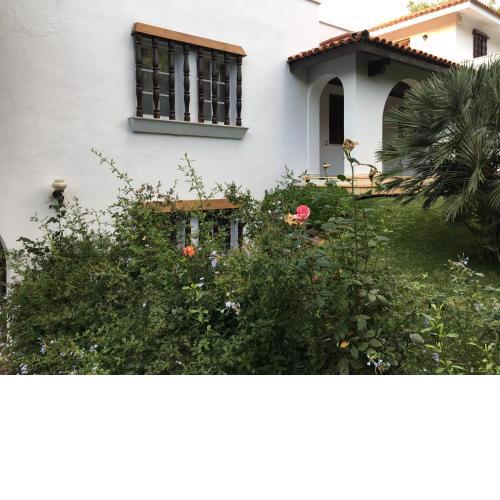 The Ekali House