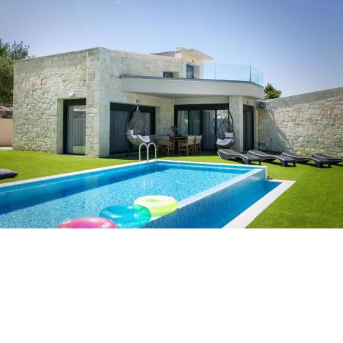 The Euphoria Club Luxury Villas