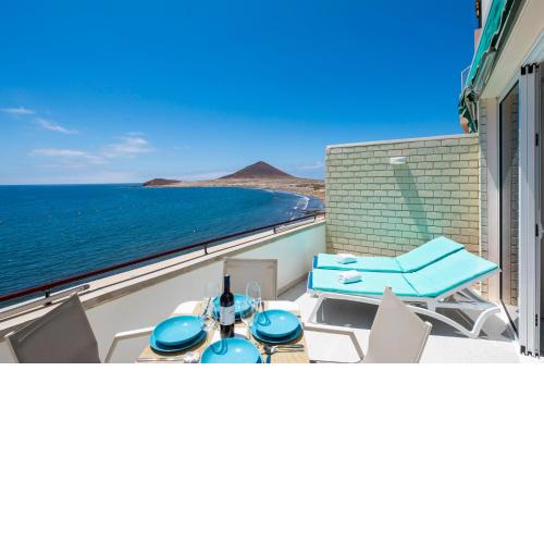 THE FIRST LINE SEA VIEW PENTHOUSE - by MEDANO4YOU