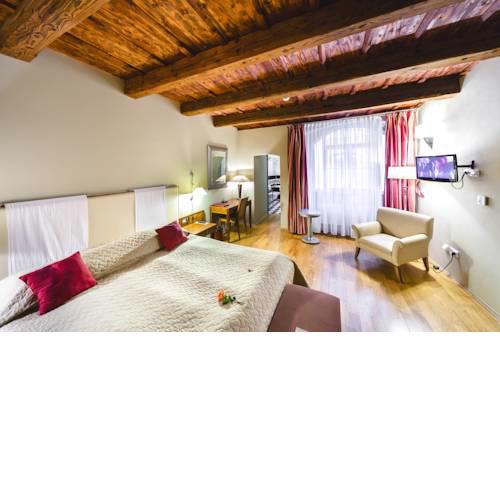 The Golden Wheel Boutique Hotel
