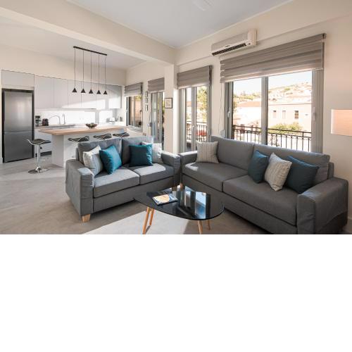 The H Experience - The Good Life Archanes - Free parking