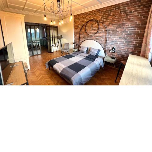 The Heart of the City Center Lux Apartment 1