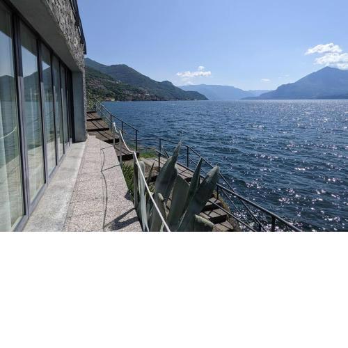 The House on the river lake