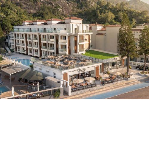 The Ivy Suites