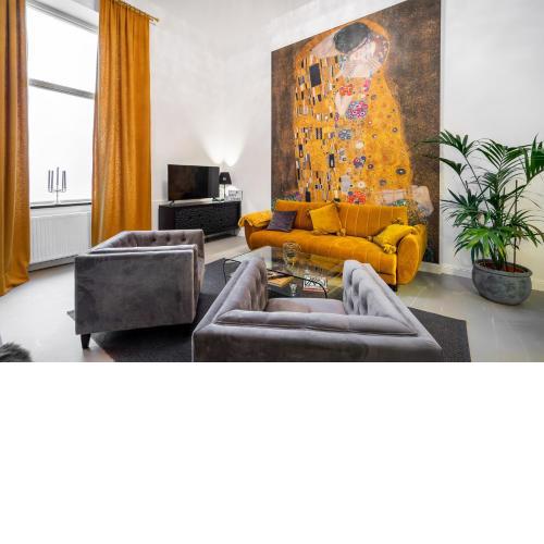 The Kiss - Exquisite & Luxurious City Loft