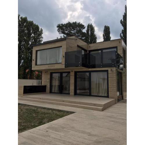 The Lake House