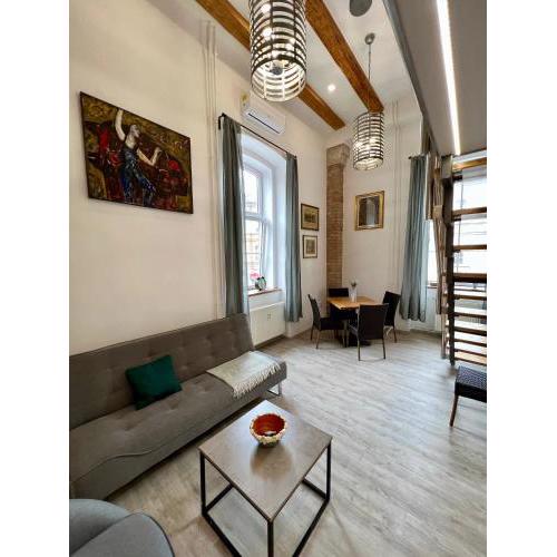 THE LOFT