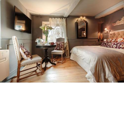 The Lucca Palatial Suite