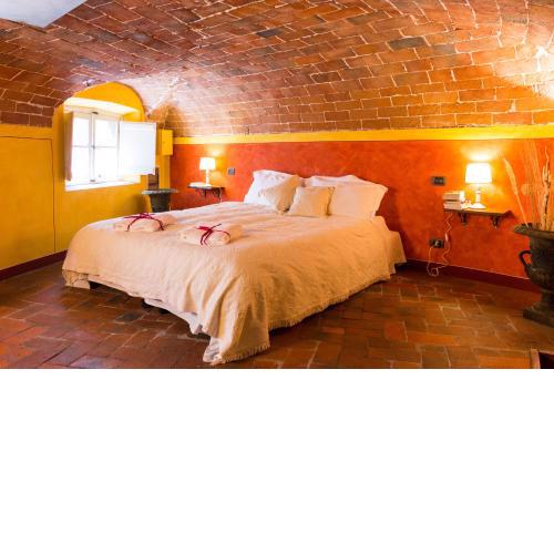 The Mezzanine within the Walls