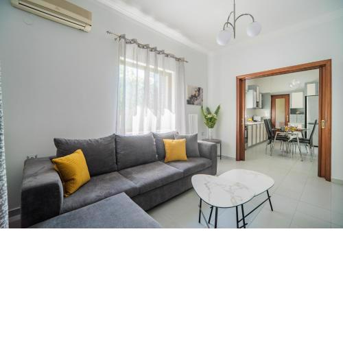 THE NEST OF URBAN LIVING