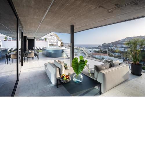 The One Luxury Apartments