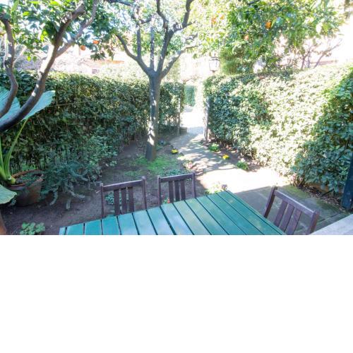 The Palatine Garden Apartment