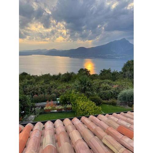 the panoramic suite at Lake Garda