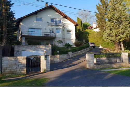 The Pearl of the Danube Bend - Regina Apartman